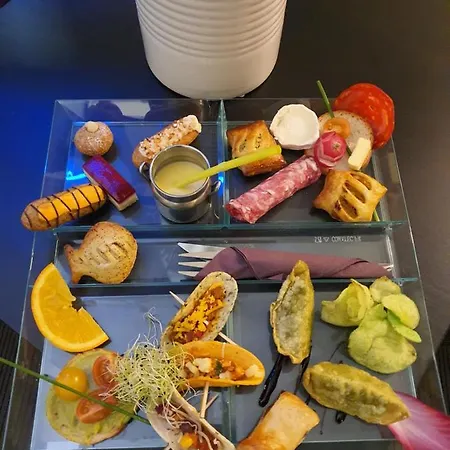 Hotel Hotel Inn Design & Restaurant Poitiers 3*