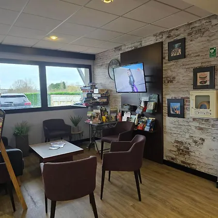 호텔 호텔 인 디자인 푸아티에 수드(엑스 키리아드) 3*