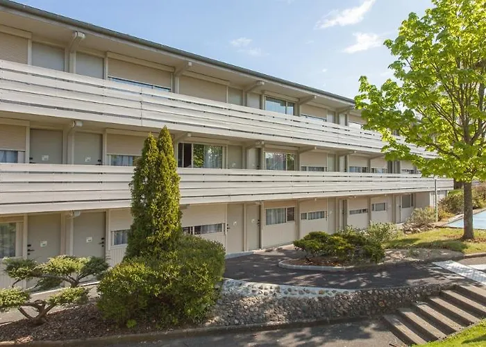 Hotel Design & Restaurant