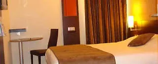 Hotel Inn Design & Restaurant Poitiers Hotel 3*